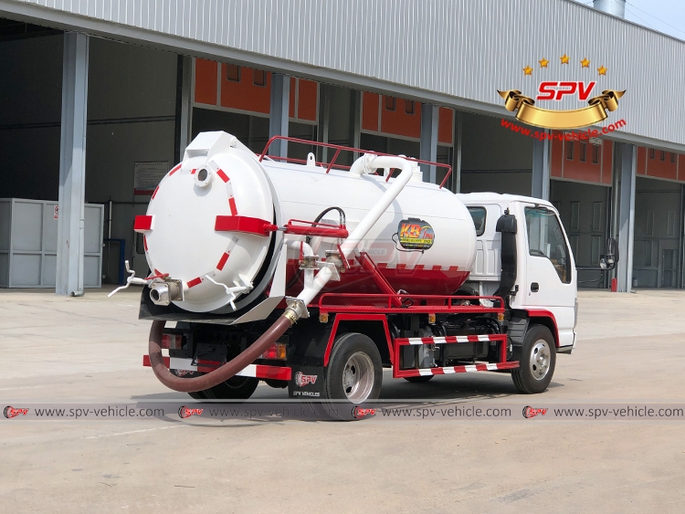 4,000 Litres Sewer Vacuum Truck ISUZU - RB 4,000 Litres Sewer Vacuum Truck ISUZU - RB